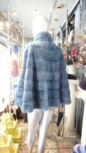 Load image into Gallery viewer, Natural Mink Fur Cape