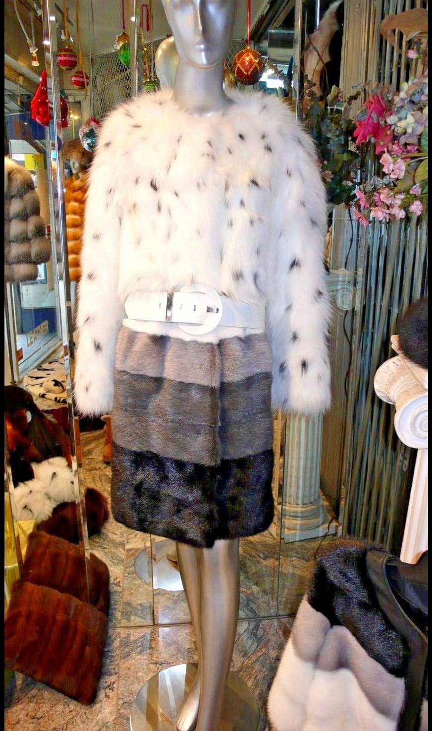 Stunning Mink & Fox Fur Combination Coat  So Modern & Fashion Forward