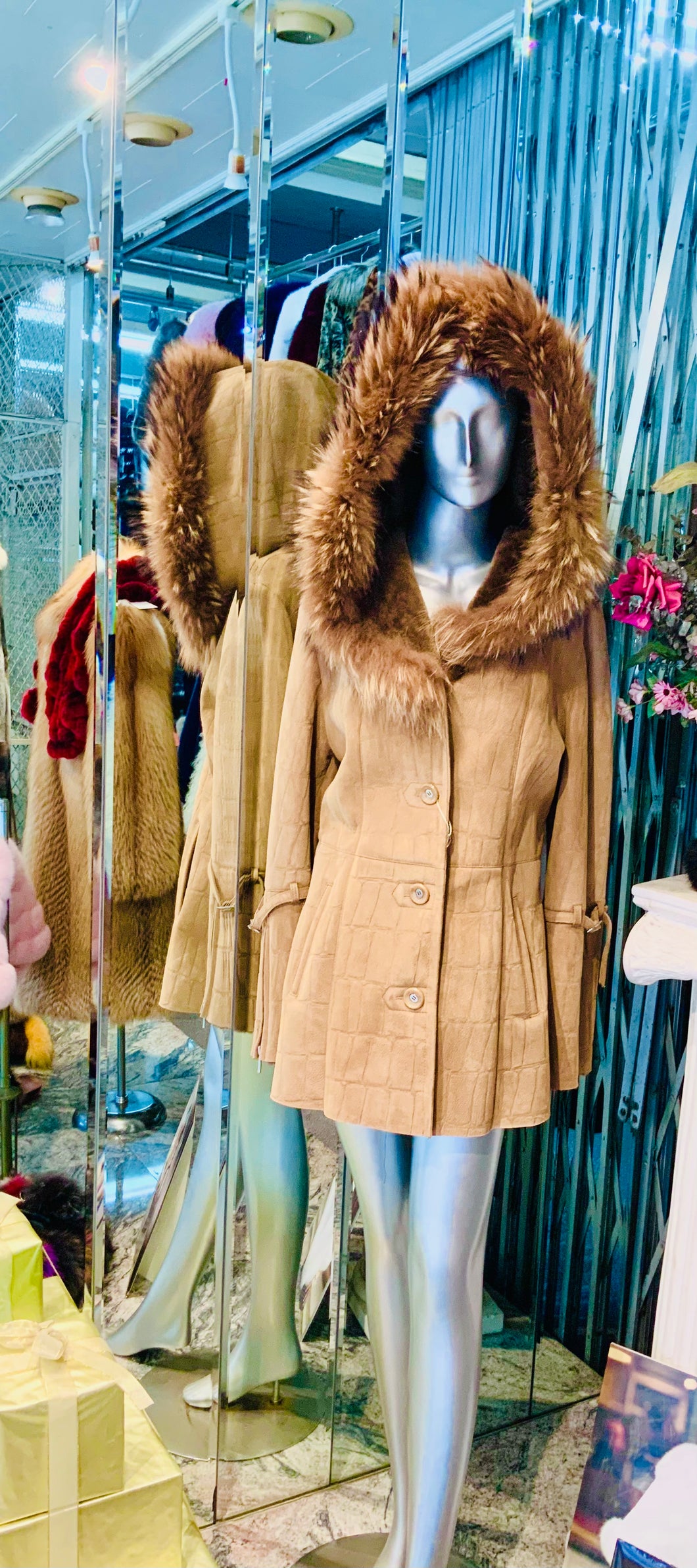 Genuine Sheepskin Short Coat with Tanuki Fur Trim Hood